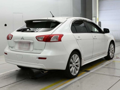 MITSUBISHI GALANT FORTIS SPORTBACK
