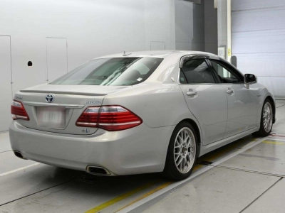 TOYOTA CROWN HYBRID