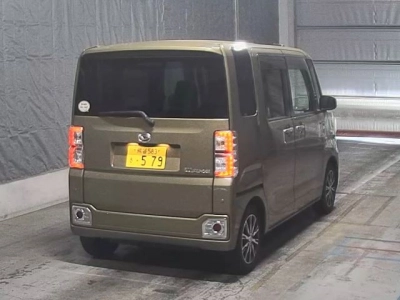 DAIHATSU WAKE