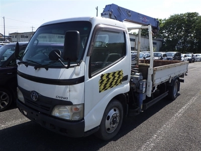 TOYOTA DYNA