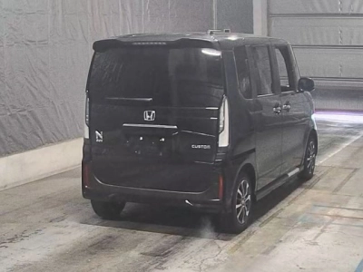 HONDA N BOX CUSTOM