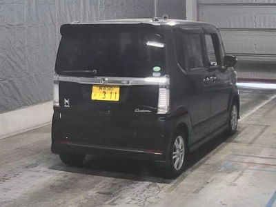 HONDA N BOX CUSTOM