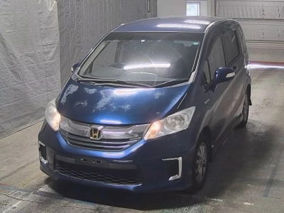 HONDA FREED HYBRID