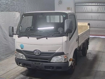 TOYOTA DYNA