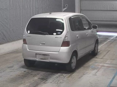 SUZUKI MRWAGON