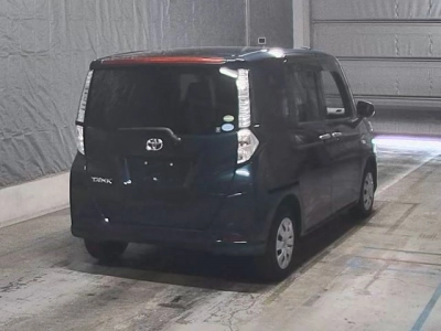 TOYOTA TANK