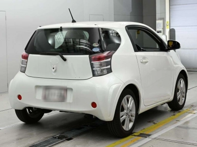 TOYOTA IQ