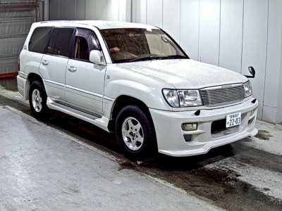 TOYOTA LAND CRUISER 100