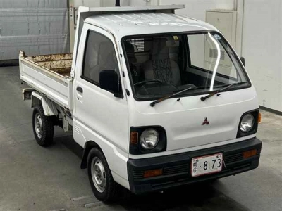 MITSUBISHI MINICAB TRUCK