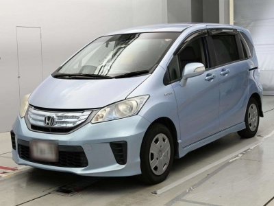 HONDA FREED HYBRID