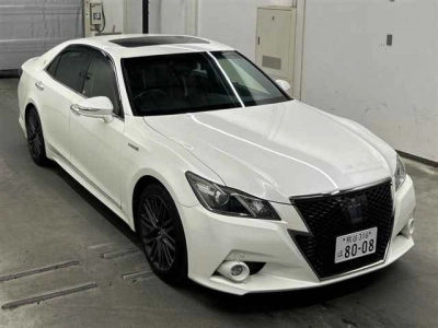 TOYOTA CROWN HYBRID