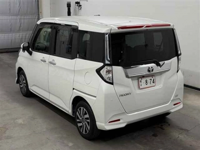 TOYOTA TANK