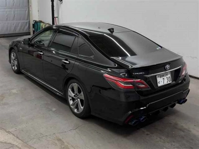 TOYOTA CROWN HYBRID