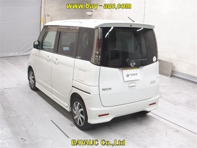 NISSAN ROOX