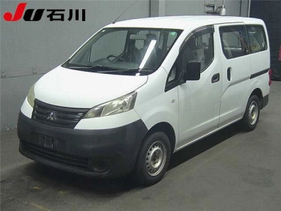 MITSUBISHI DELICA VAN