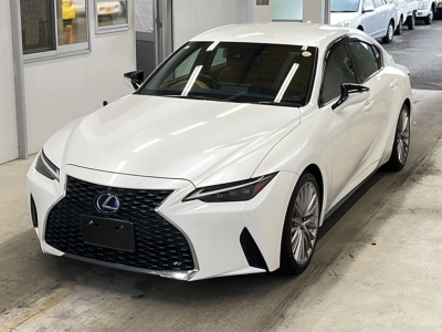LEXUS IS