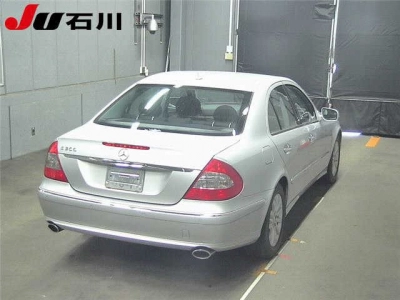 MERCEDES BENZ E CLASS