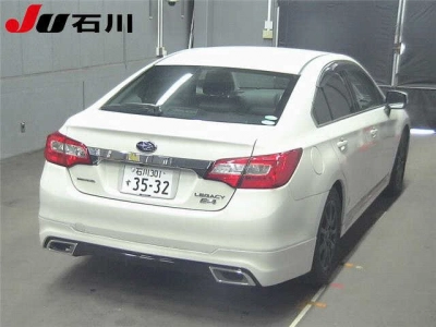 SUBARU LEGACY B4