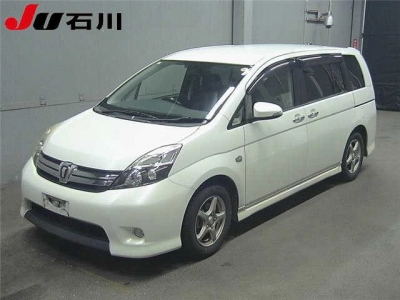 TOYOTA ISIS