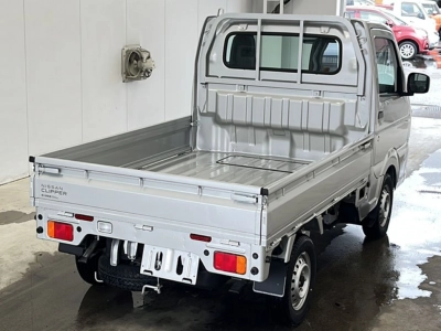 NISSAN CLIPPER TRUCK