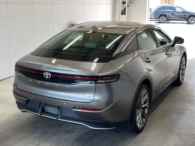 TOYOTA CROWN CROSSOVER