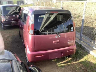 SUZUKI MRWAGON