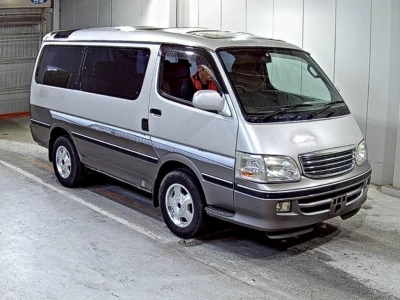 TOYOTA HIACE WAGON