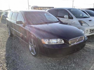 VOLVO V70
