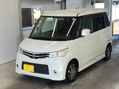 NISSAN ROOX