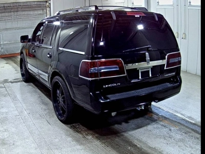 LINCOLN NAVIGATOR