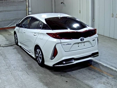 TOYOTA PRIUS PHV
