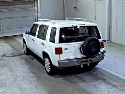 NISSAN RASHEEN