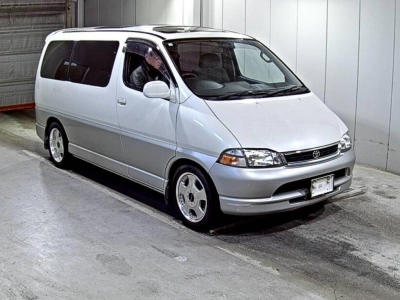 TOYOTA GRANVIA