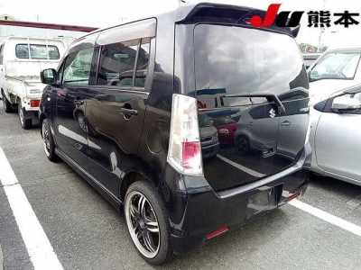 SUZUKI MRWAGON