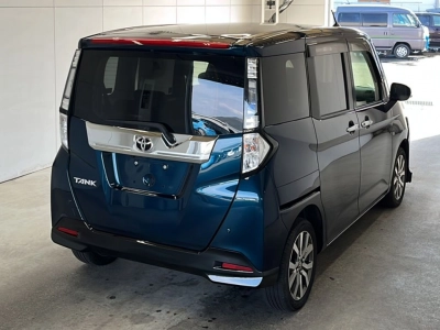 TOYOTA TANK