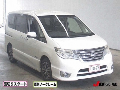 NISSAN SERENA