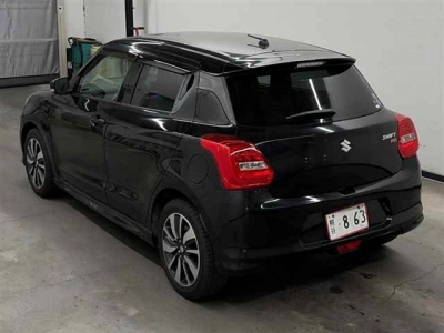 SUZUKI SWIFT