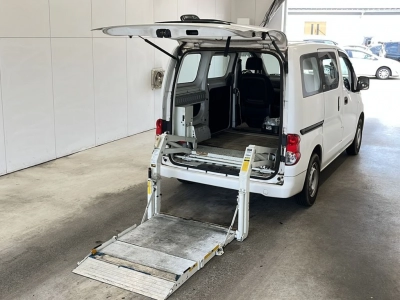 MITSUBISHI DELICA VAN