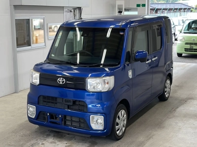 TOYOTA PIXIS MEGA