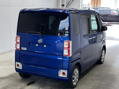 TOYOTA PIXIS MEGA