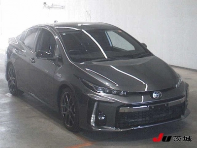 TOYOTA PRIUS PHV