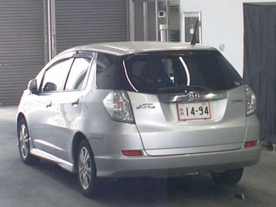 HONDA FIT SHUTTLE