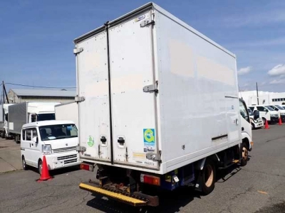 TOYOTA DYNA