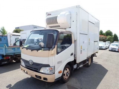 TOYOTA DYNA