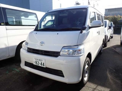 TOYOTA TOWN ACE VAN