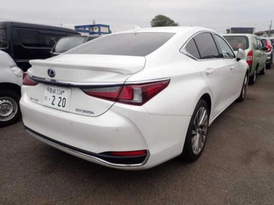 LEXUS ES