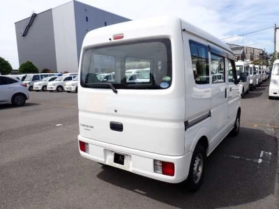 MITSUBISHI MINICAB