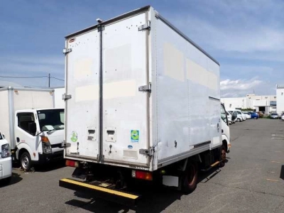TOYOTA DYNA