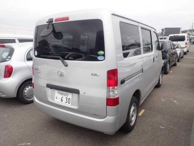 TOYOTA LITE ACE VAN