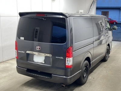 TOYOTA REGIUS VAN